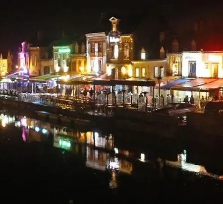 Studio Factory Hotel *